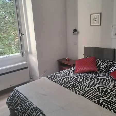 Trastevere St Rolli 15 * Řím